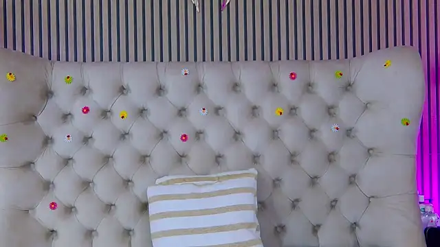 PlayfulShow Chat XXX live