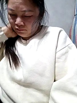 yoowwmrのライブXXXチャット