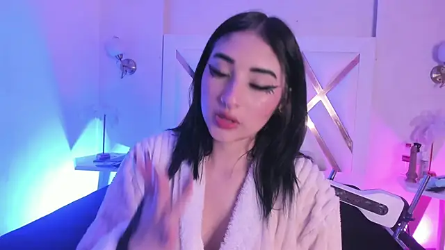 KattEngel live XXX chat