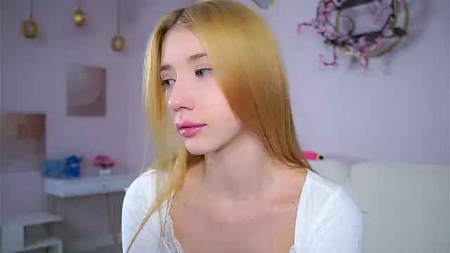 SunnivaCovilのライブXXXチャット