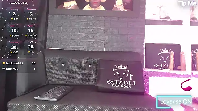 Sophia_hott01 élő XXX-chatje