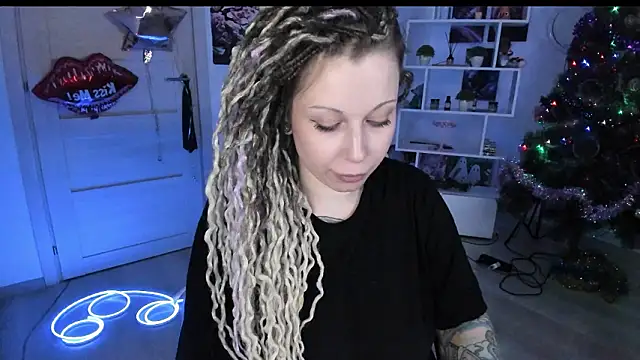 HoneySallyMoore 现场XXX聊天