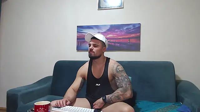 Chat XXX ao vivo de Tiberius_hunk