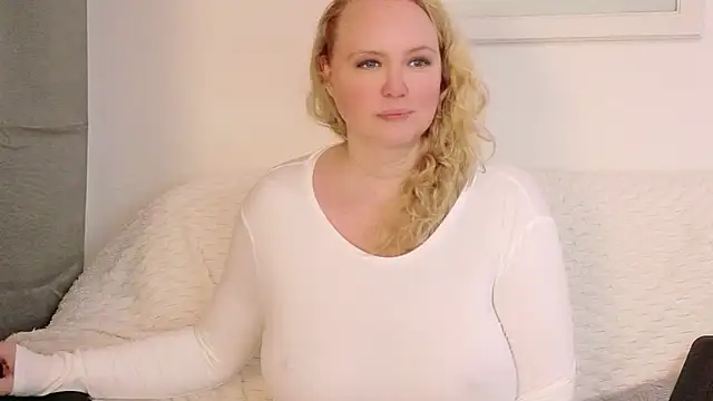 Sarah4you Live XXX-Chat