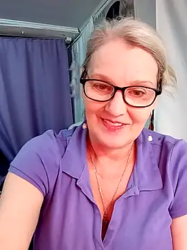 irinamaux: απευθείας συνομιλία ΧΧΧ