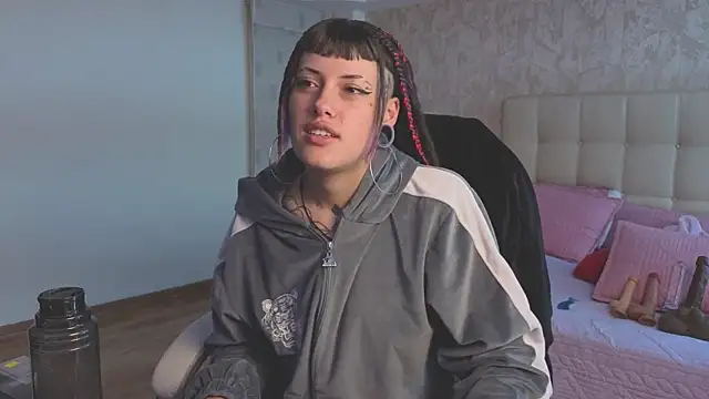 Онлайн чат XXX _sharlotte777