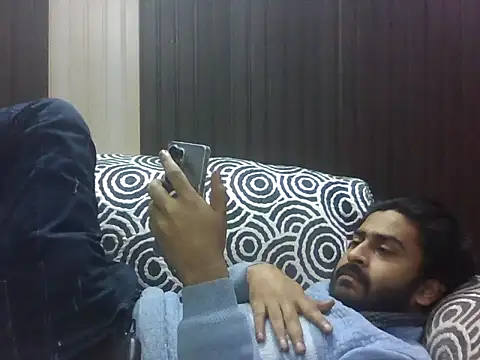 indihotguy Chat XXX in diretta