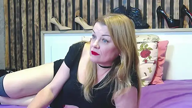 Show de Kisi_Lovi na webcam