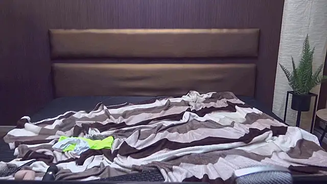 BustyBrunettes Live XXX-Chat