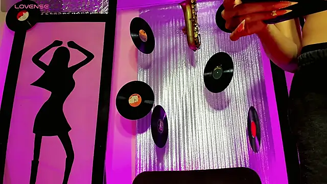 Show modela Madison_Mujica na web-kameri