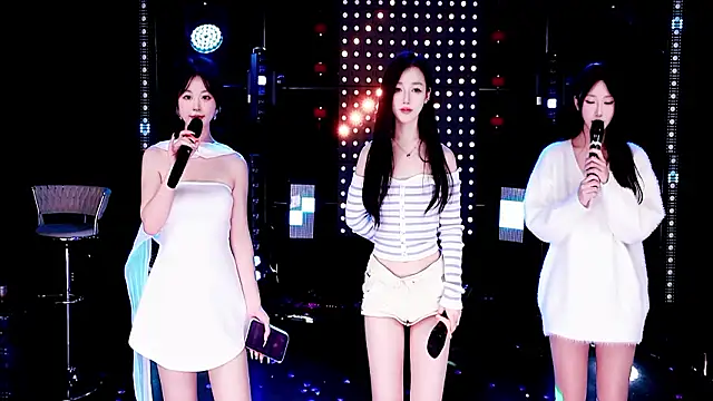 ZZ00033S' Live XXX Chat