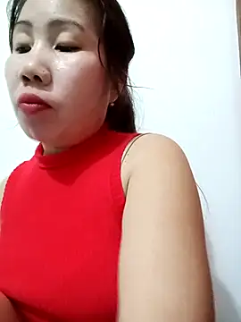 Show modela Reema_143 na web-kameri