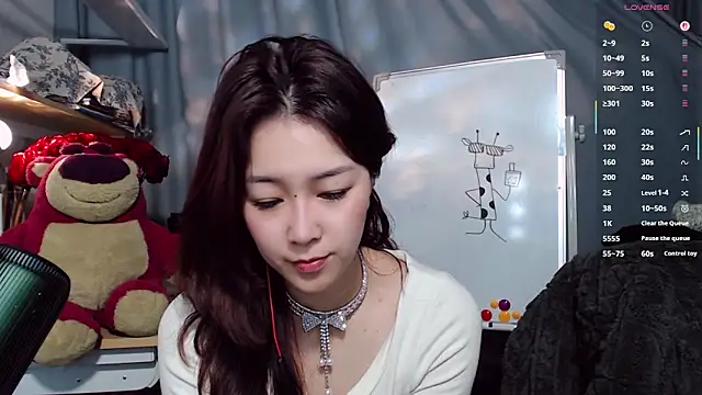 XueLi1902のライブXXXチャット