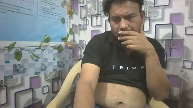 KUMA_500 Chat XXX in diretta