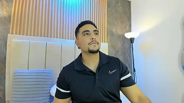 Chat XXX ao vivo de marcus_harris