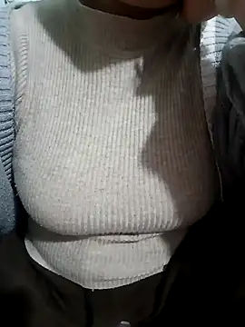 Tulip_Giang Adlı Modelin Canlı XXX Sohbeti