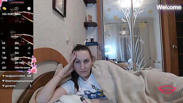 Yevgeshka-MilashkaのライブXXXチャット