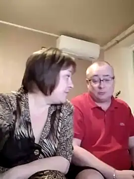 Nika_Malay – Naživo XXX chat