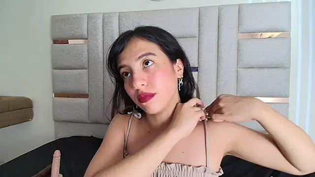 Chat XXX en directo de LittlePeach_