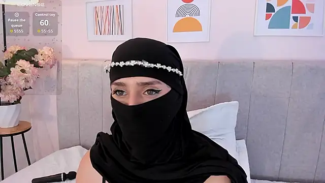 rawiya's Webcam Show