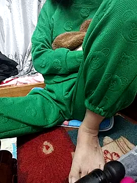 Haralushiaaa 现场XXX聊天