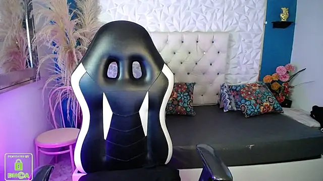 NathaliaSweet_11: онлайн-секс-чат