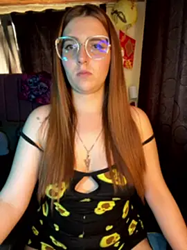 CoraVibes: απευθείας συνομιλία ΧΧΧ