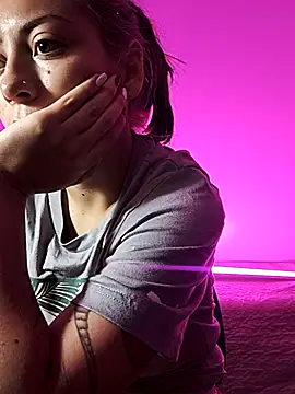 Tefannyy_ Adlı Modelin Canlı XXX Sohbeti