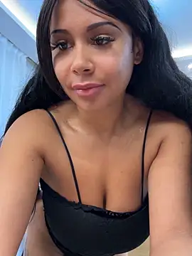 Онлайн чат XXX HaileyDiana