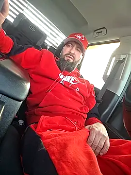 Beardedtattood: онлайн-секс-чат