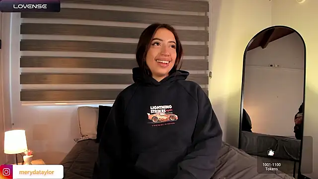 MERIDA_TAYLOR 现场XXX聊天