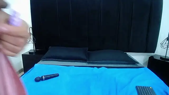 CamiilaReyes 即時 XXX 聊天