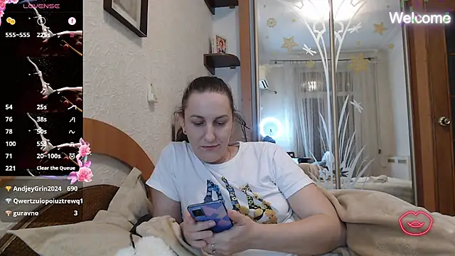 Yevgeshka-Milashka's Live XXX Chat