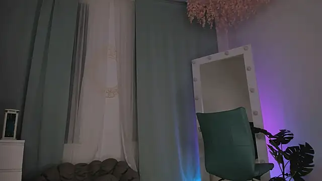 LilianKroft's Live XXX Chat