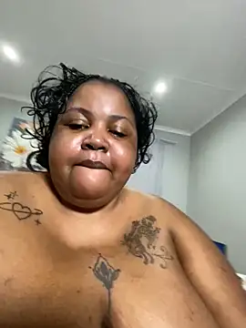 MissLola27 Live XXX Chat