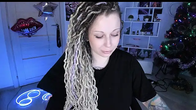 Chat +18 de HoneySallyMoore ao vivo