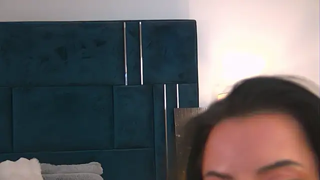 Chat +18 de EdithOliviere ao vivo