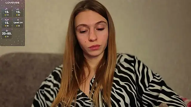 LovelyKatea: онлайн-секс-чат