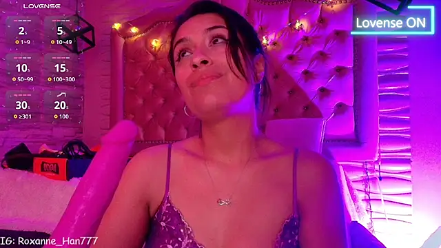 Chat +18 de Roxanne_Han ao vivo