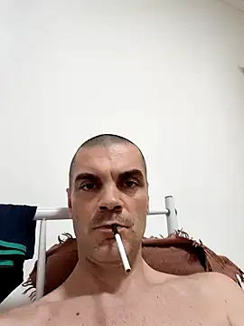 DOMINATOR_SIR-MASTERのライブXXXチャット