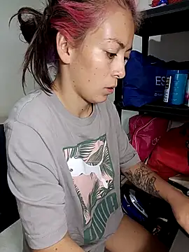 Tefannyy_ élő XXX-chatje