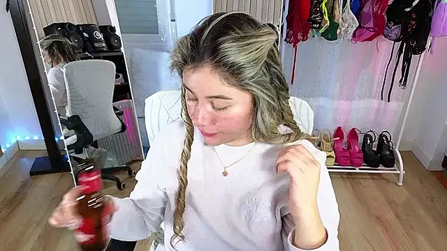 Tawny_cox 라이브 XXX 채팅