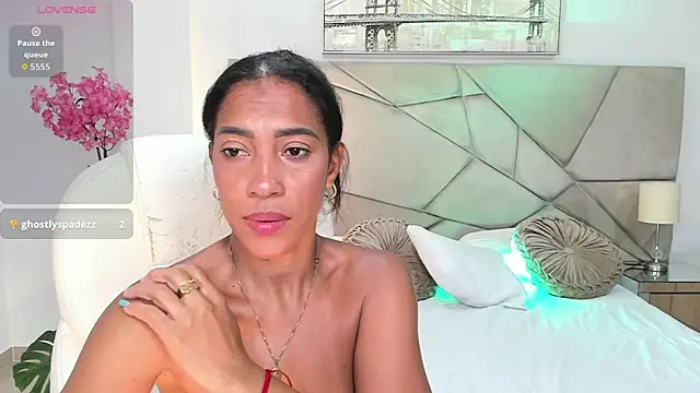 دردشة Shantaall_ الجنسية المباشرة