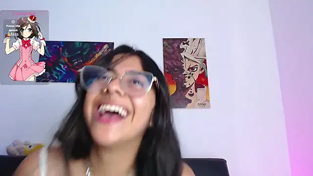 Laramucci Chat XXX live