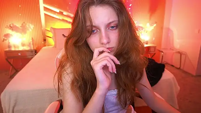 دردشة CuteeFoxy الجنسية الم باشرة