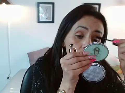 Juliana__lx Chat XXX in diretta