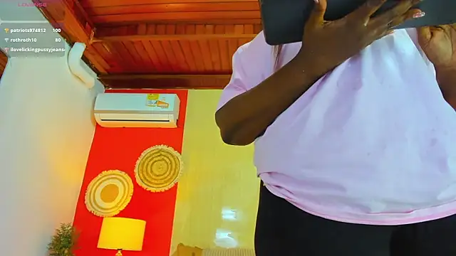 NikollSalas – Kamerová šou