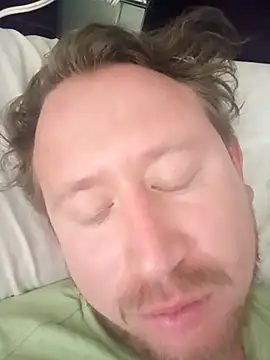 Ecuhot8976: διαδικτυακό σόου στην κάμερα