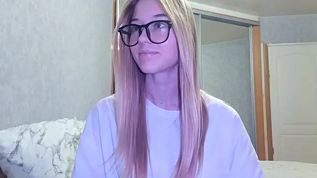 GlidedFill's Live XXX Chat