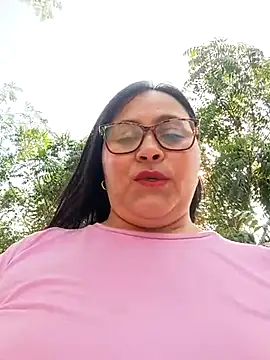 Dirty-Momm-Divorced-HotのライブXXXチャット